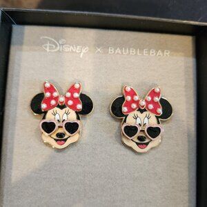 Baublebar Minnie mouse earrings wearing sunglasses